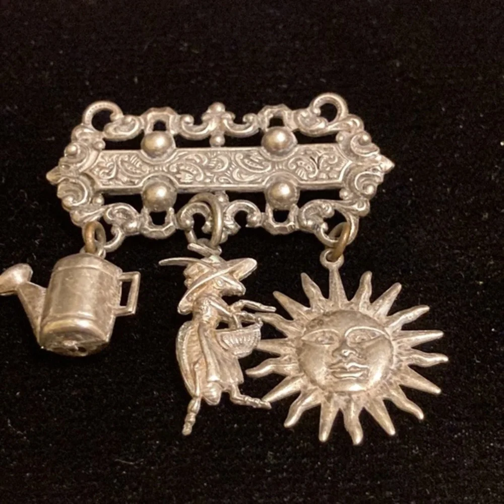 Pewter tone garden themed pin
